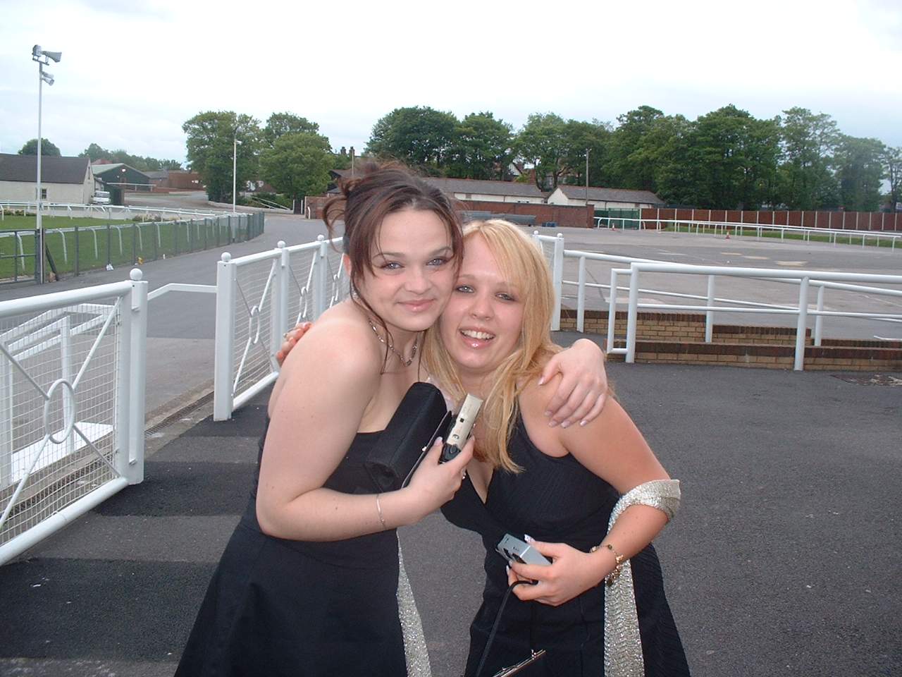 jennyandlauraprom.jpg